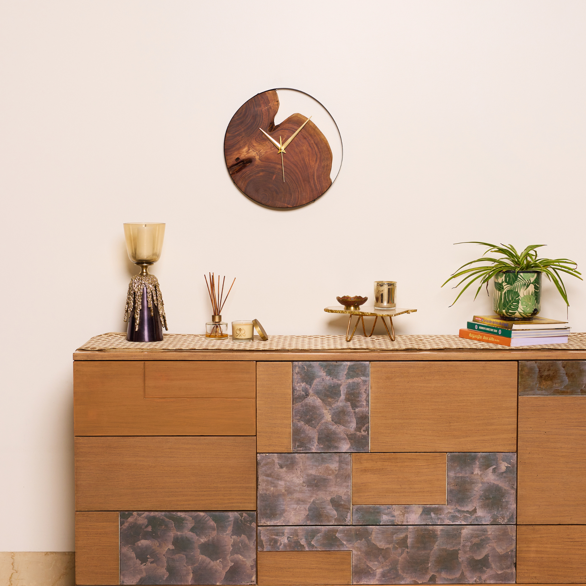 Stylish Wooden Wall Clock – Acacia Wood